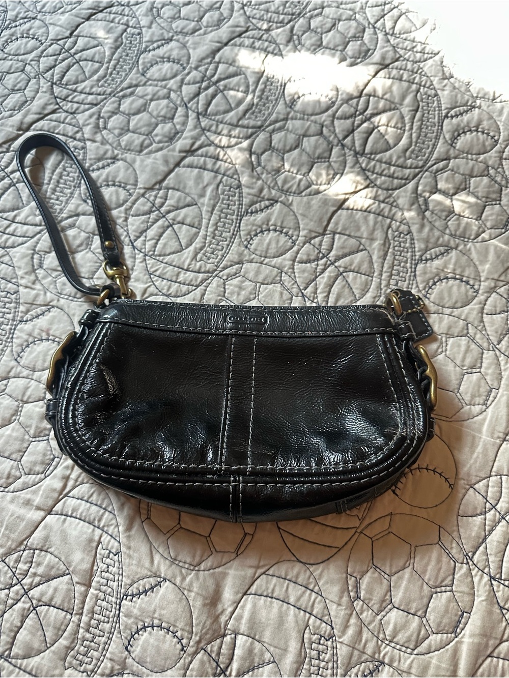 Vintage Coach Black Leather Wristlet Clutch - Unbranded